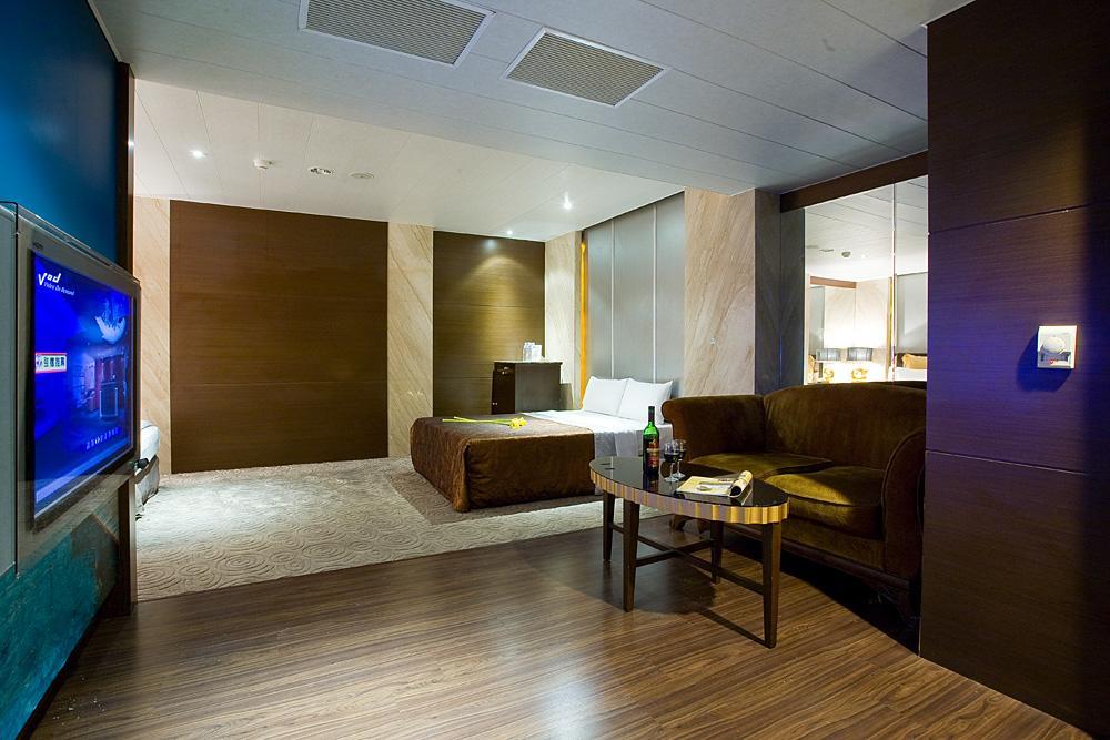 Crystal Business Motel Сіньчжу Екстер'єр фото